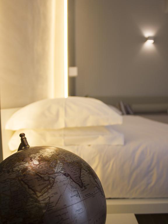 La Banchina Holiday Rooms Trani Exterior photo