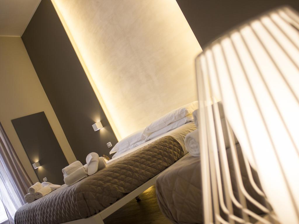 La Banchina Holiday Rooms Trani Exterior photo