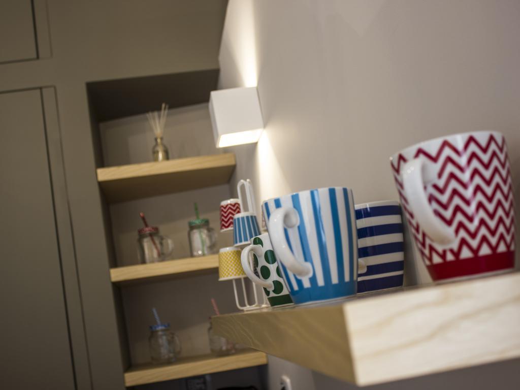 La Banchina Holiday Rooms Trani Exterior photo